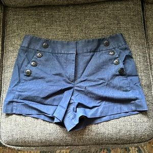 Ann Taylor LOFT shorts with button detail, size 6.